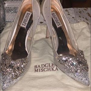 Quintana Mesh Embellished Pumps